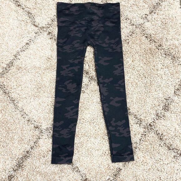 Spanx Camouflage Look At Me Now Seamless Leggings Size Medium - Picture 5 of 6